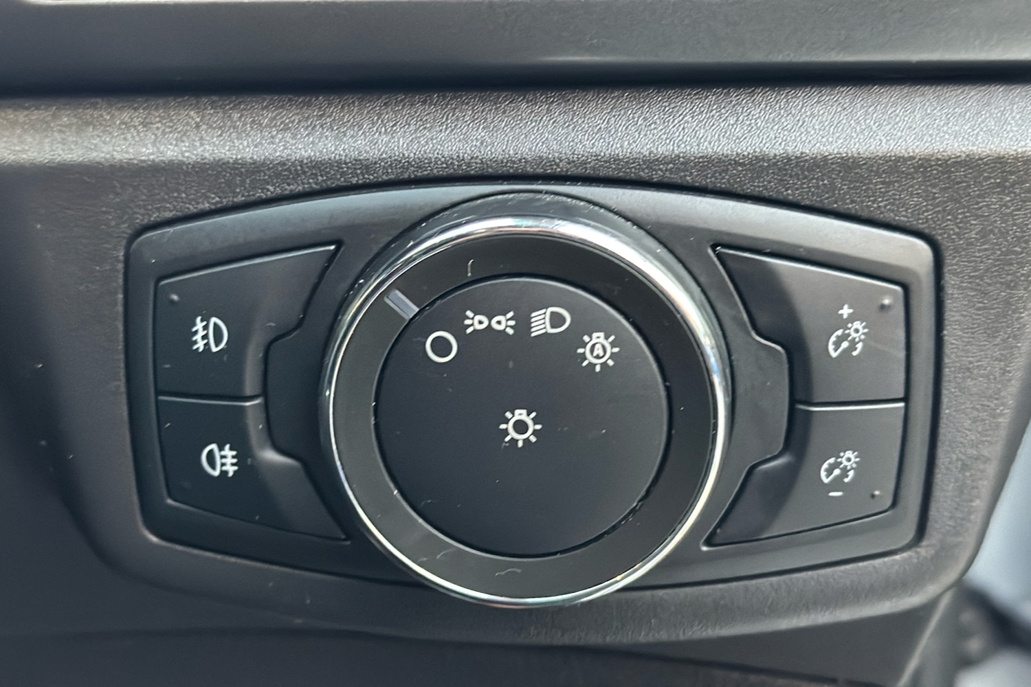 Used Ford Mondeo 2017 for sale - 76401550: Photo 30