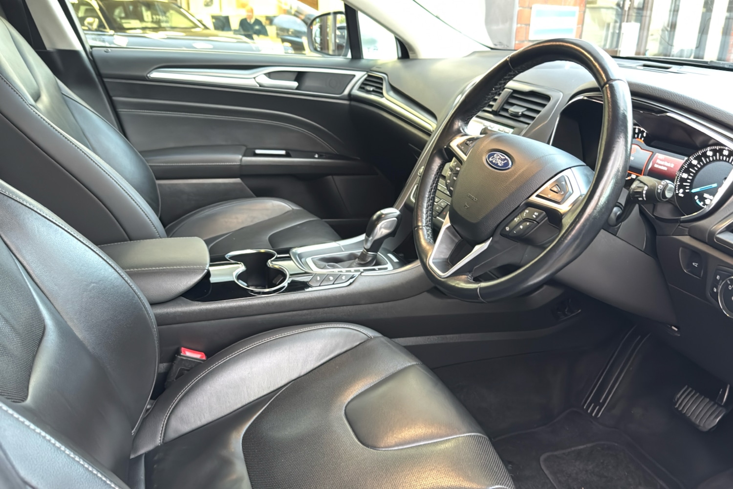 Used Ford Mondeo 2017 for sale - 76401550: Photo 9