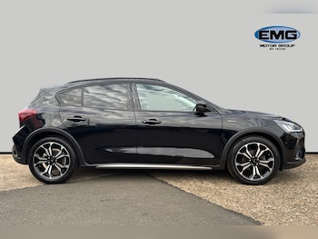 Used Ford Focus 2022 for sale - 76243439: Photo