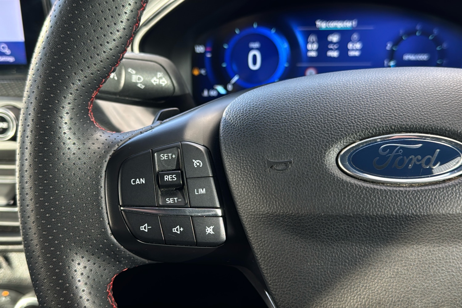 Used Ford Focus 2021 for sale - 76905892: Photo 17