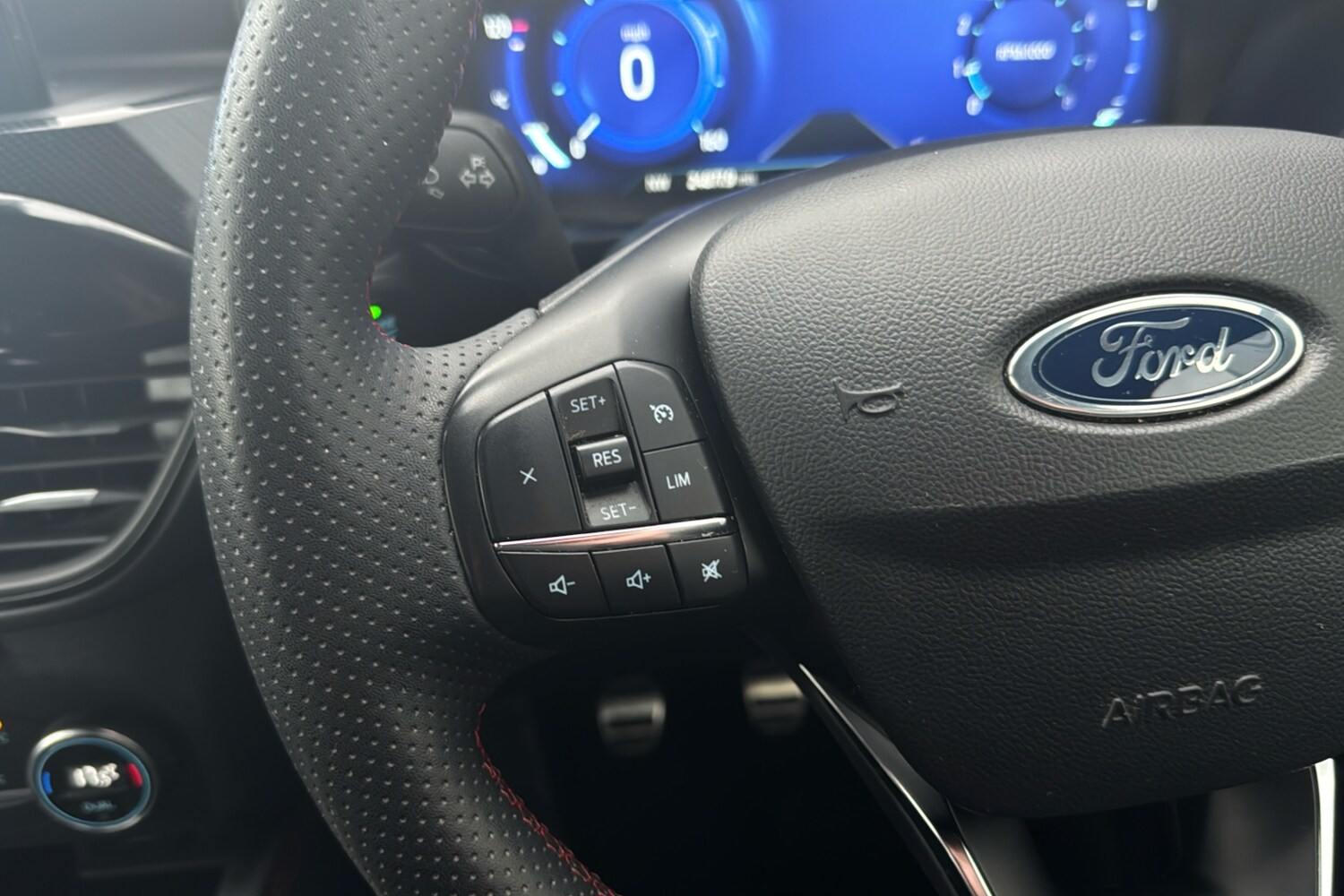 Used Ford Kuga 2023 for sale - 77429392: Photo 17