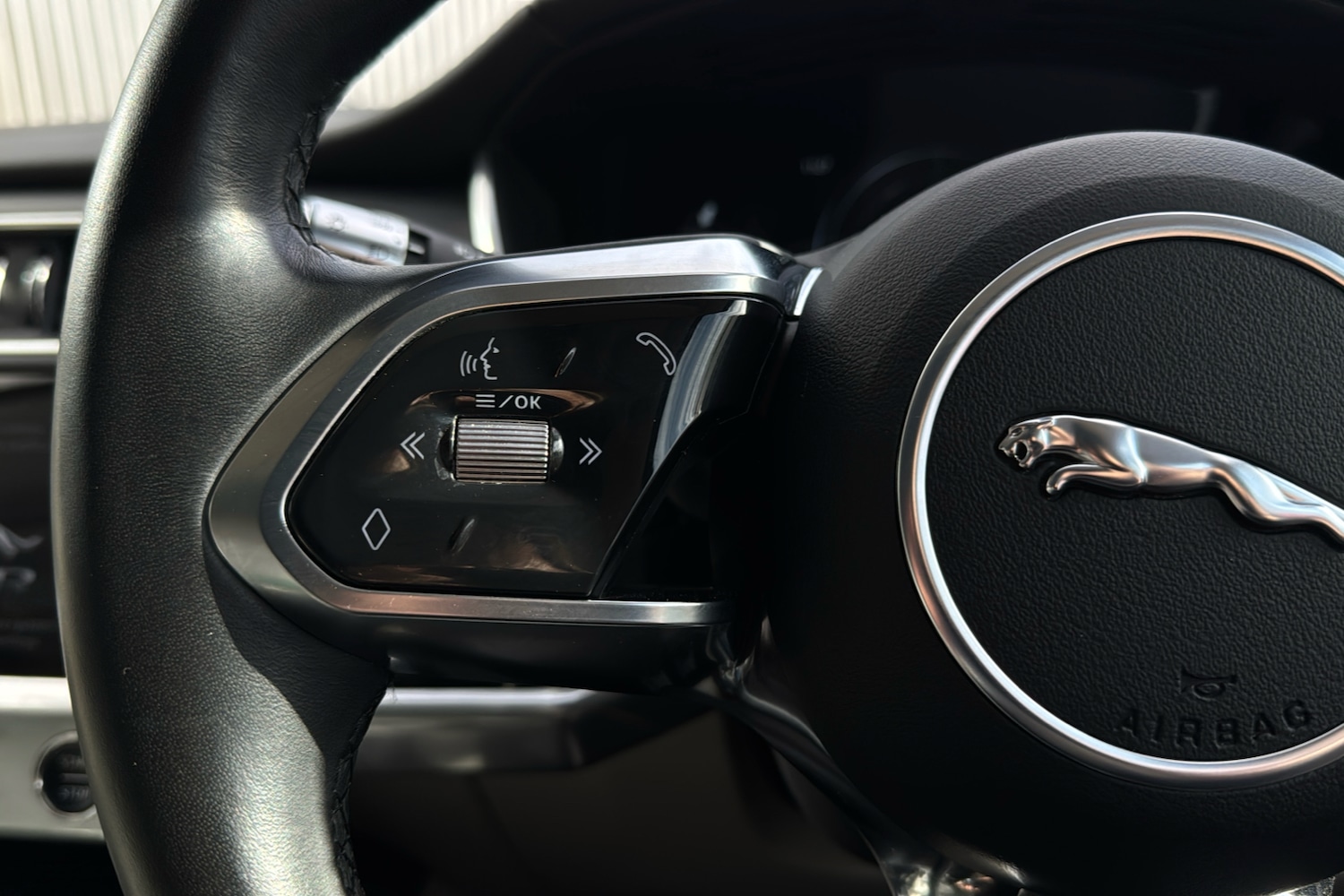 Used Jaguar I-Pace 2018 for sale - 76757300: Photo 17