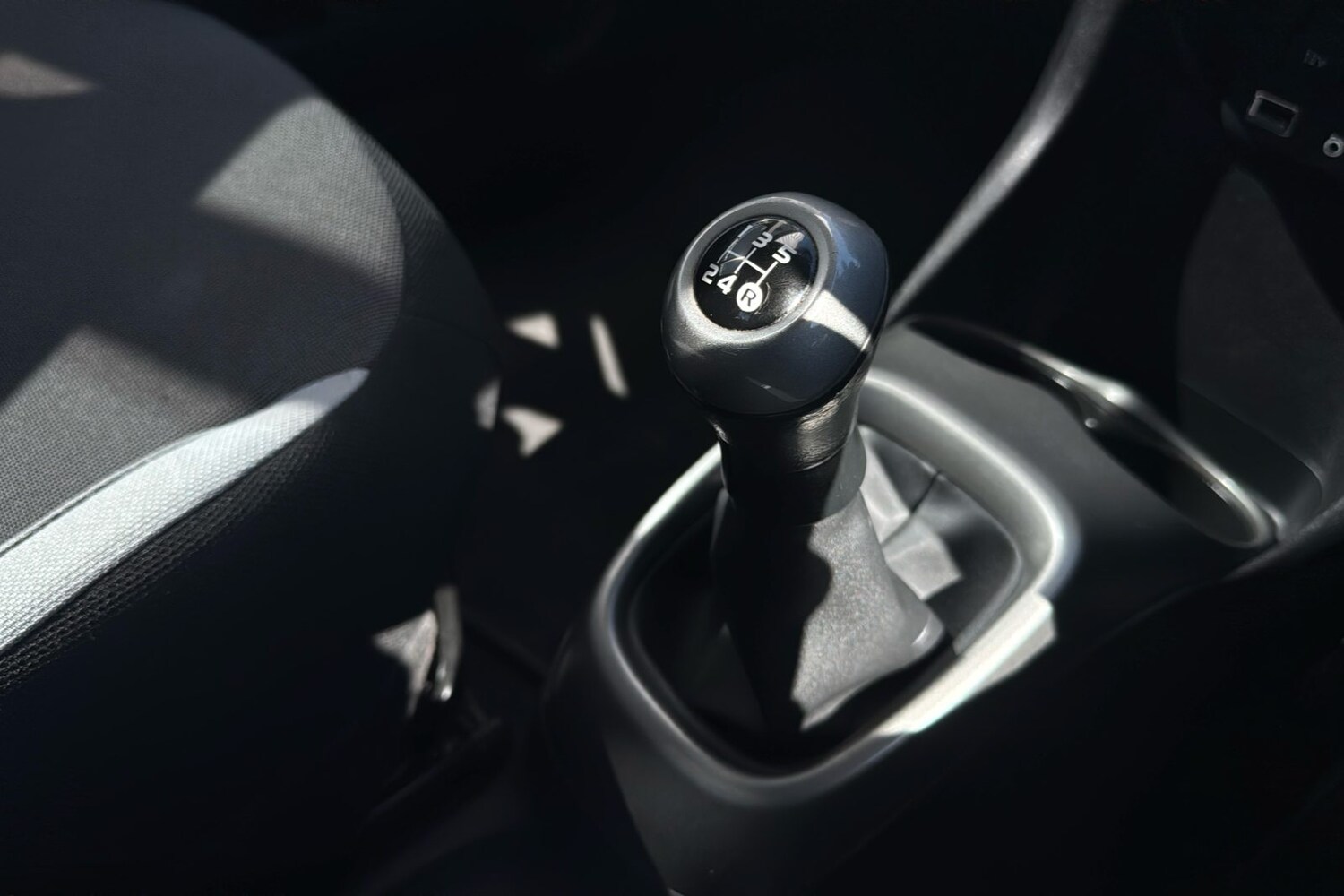 Used Toyota AYGO 2015 for sale - 78163096: Photo 13