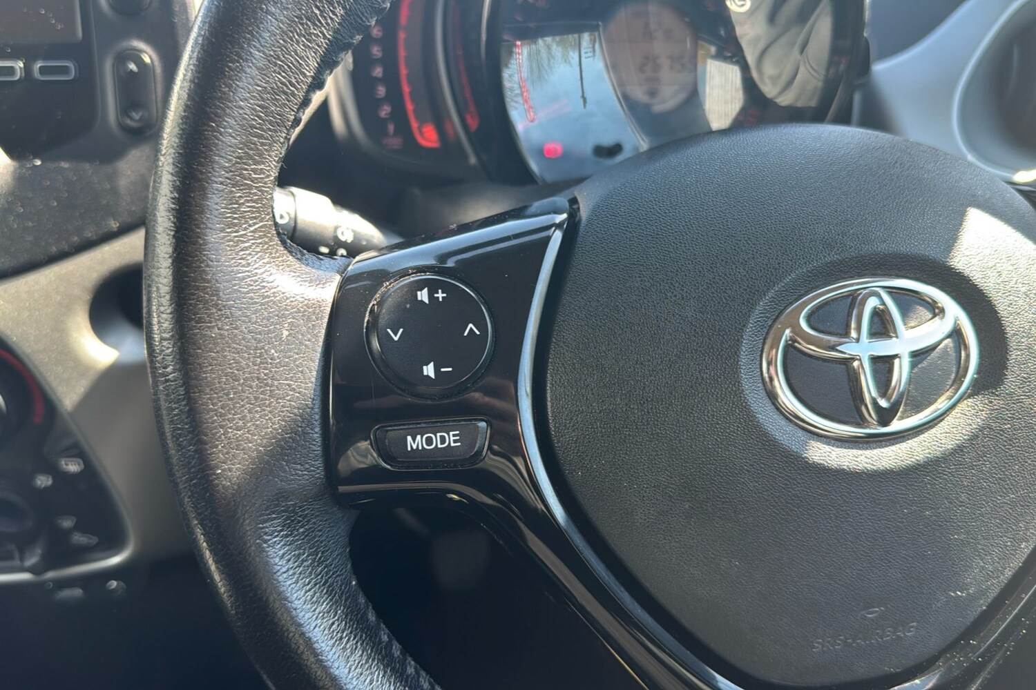 Used Toyota AYGO 2015 for sale - 78163096: Photo 17