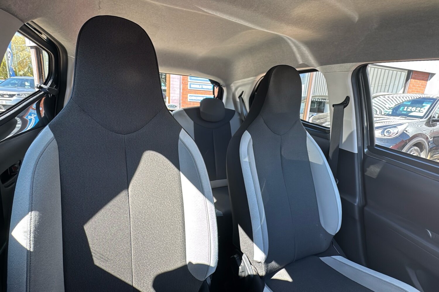 Used Toyota AYGO 2015 for sale - 78163096: Photo 39