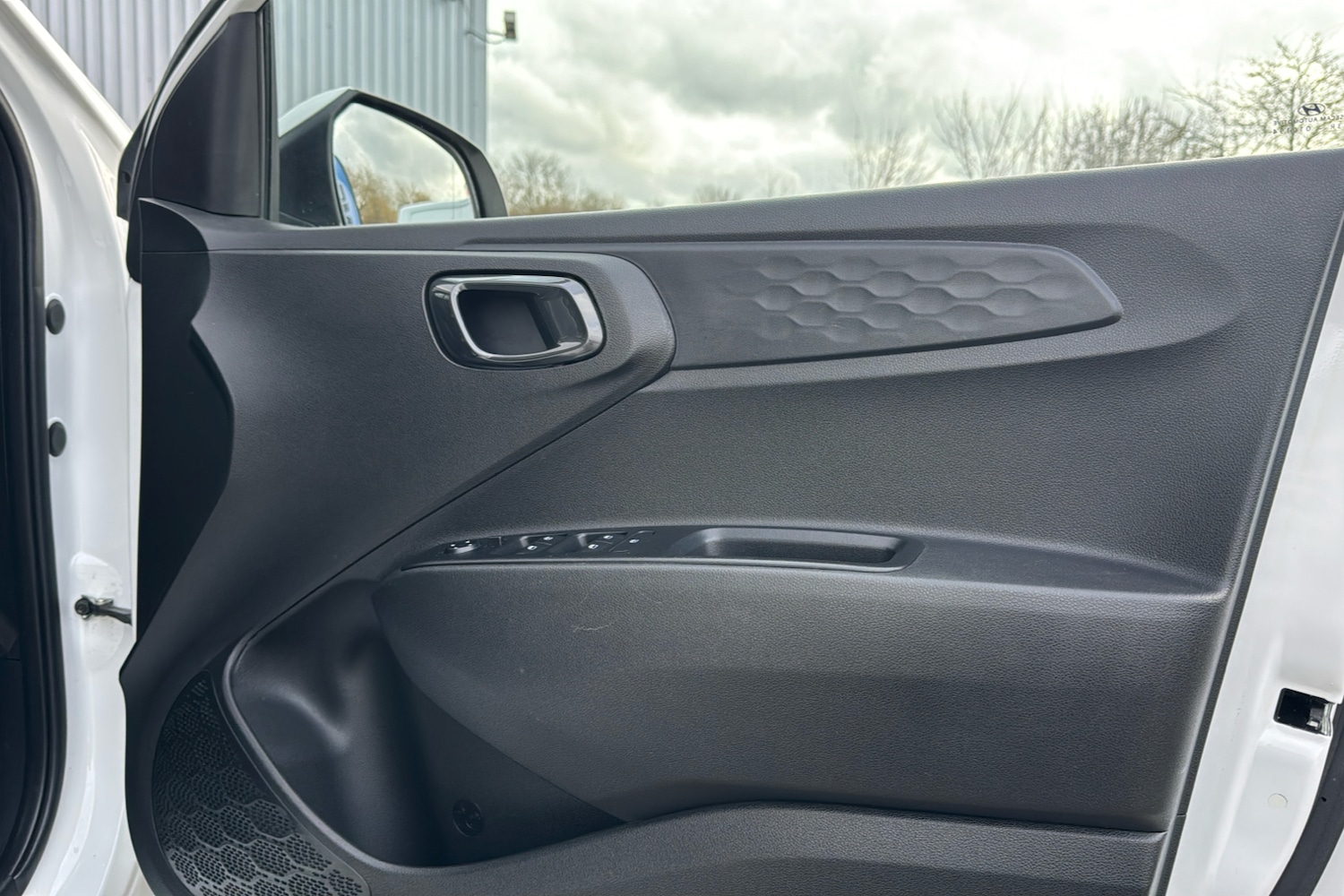 Used Hyundai i10 2023 for sale - 77239978: Photo 29