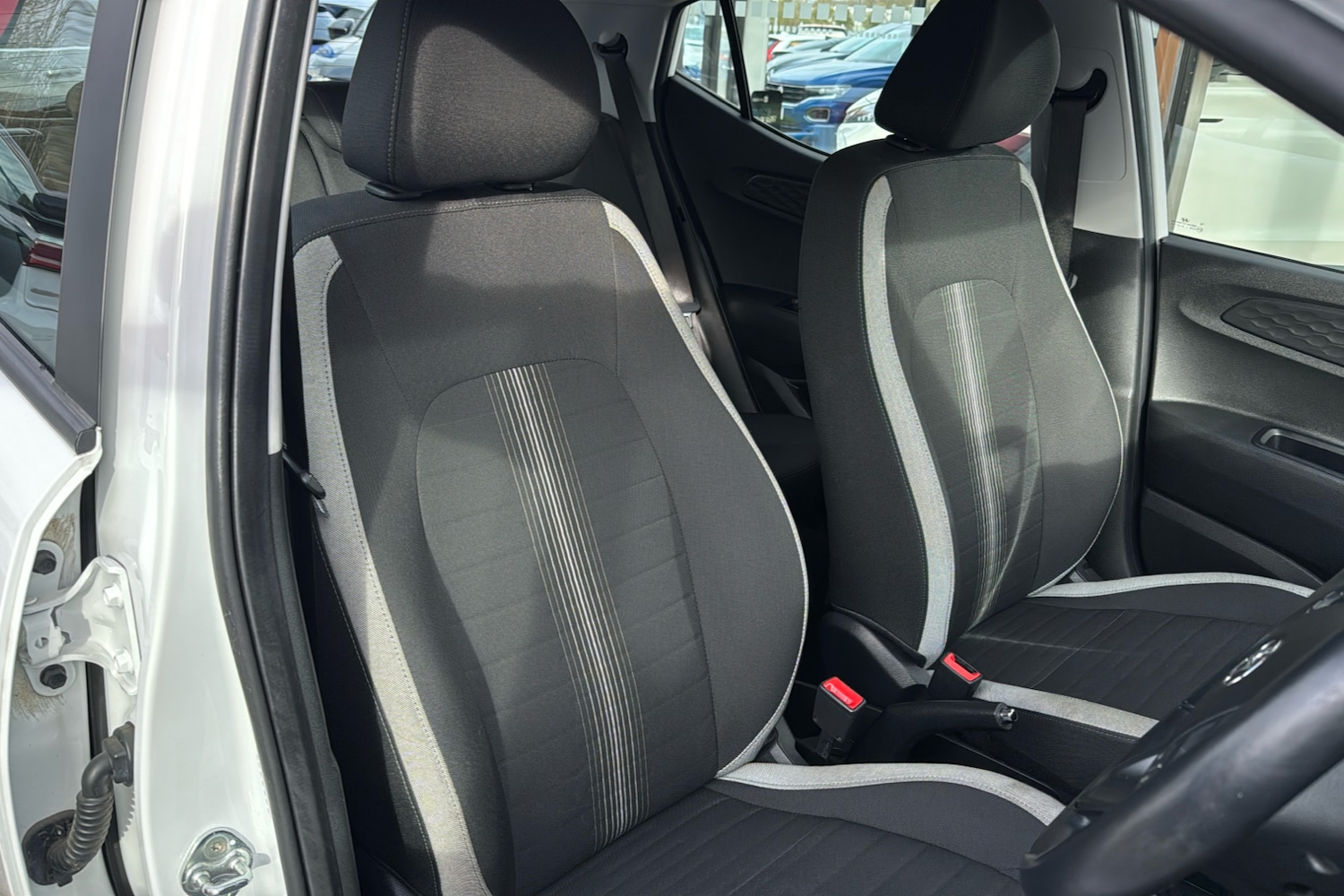 Used Hyundai i10 2023 for sale - 77239978: Photo 38