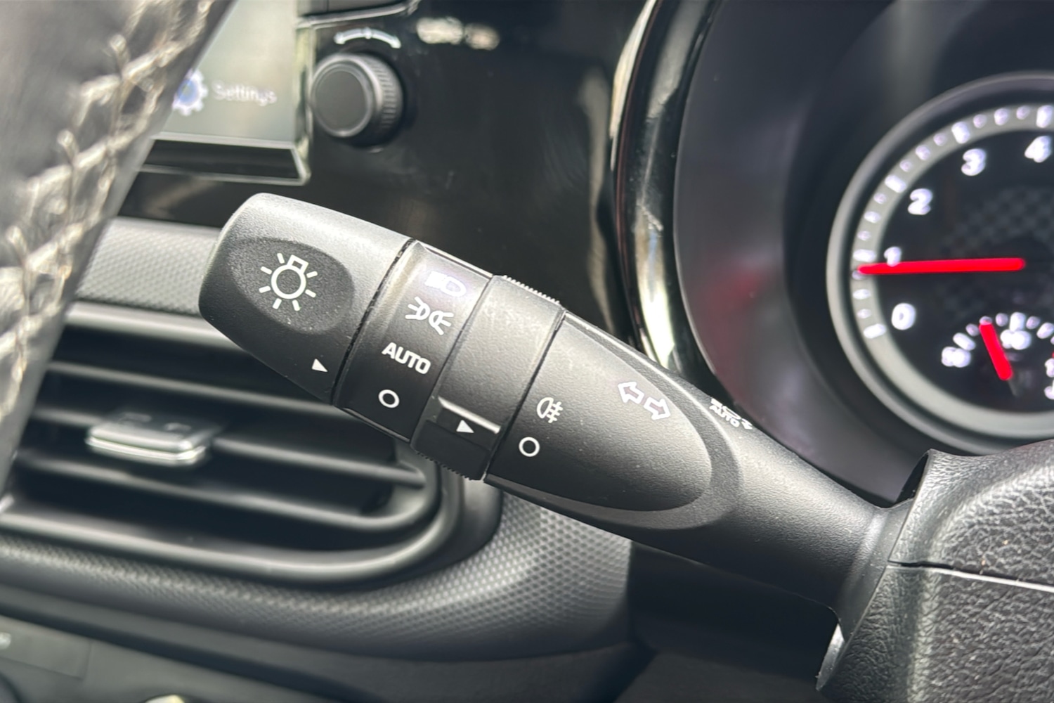 Used Hyundai i10 2023 for sale - 77239978: Photo 42