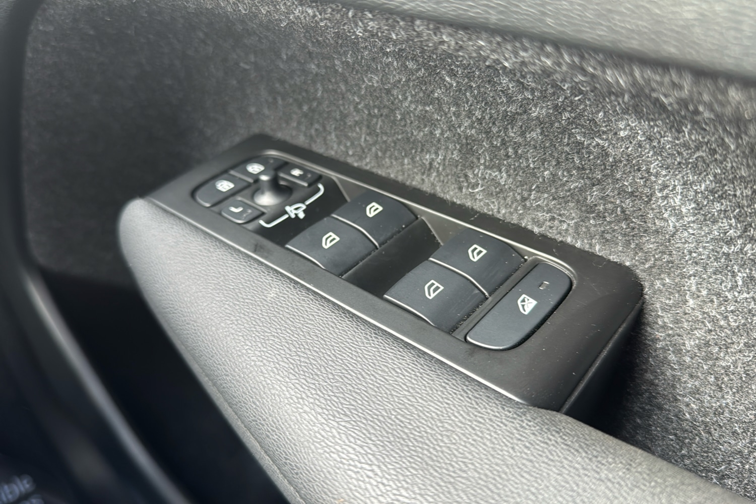 Used Volvo XC40 2021 for sale - 77577594: Photo 30