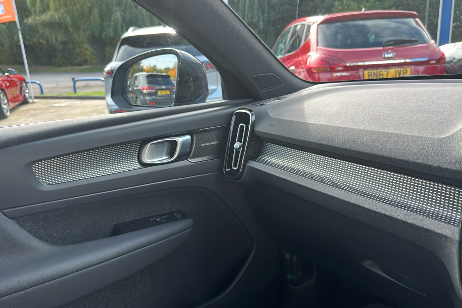 Used Volvo XC40 2021 for sale - 77577594: Photo 34