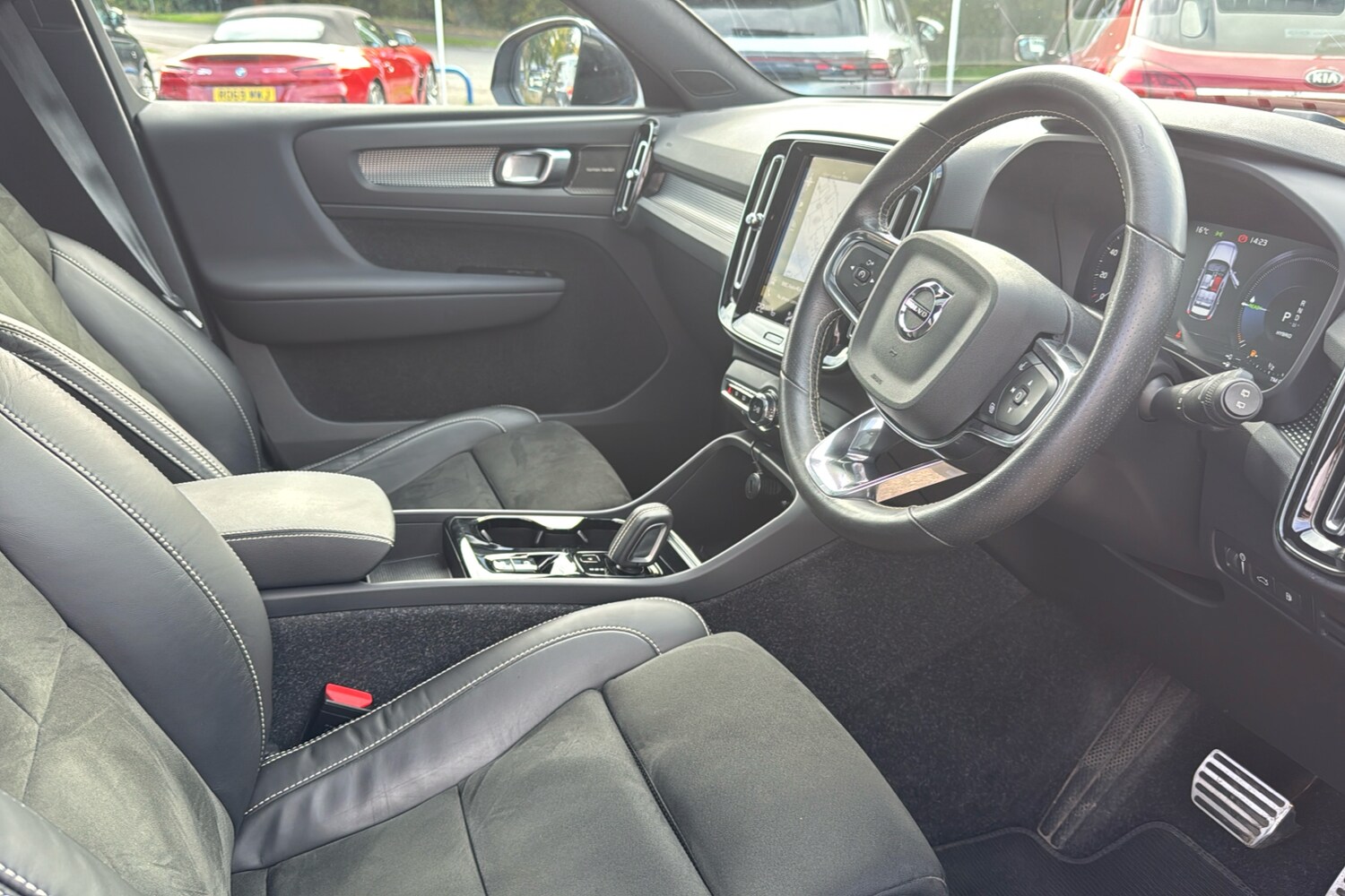 Used Volvo XC40 2021 for sale - 76298216: Photo 10