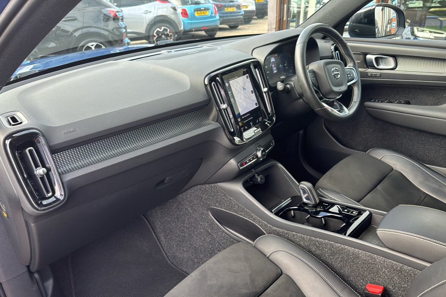 Used Volvo XC40 2021 for sale - 76298216: Photo 11