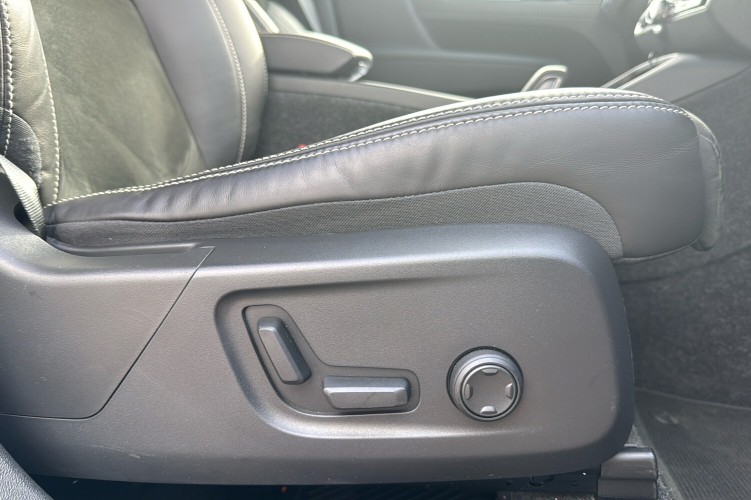 Used Volvo XC40 2021 for sale - 76298216: Photo 37