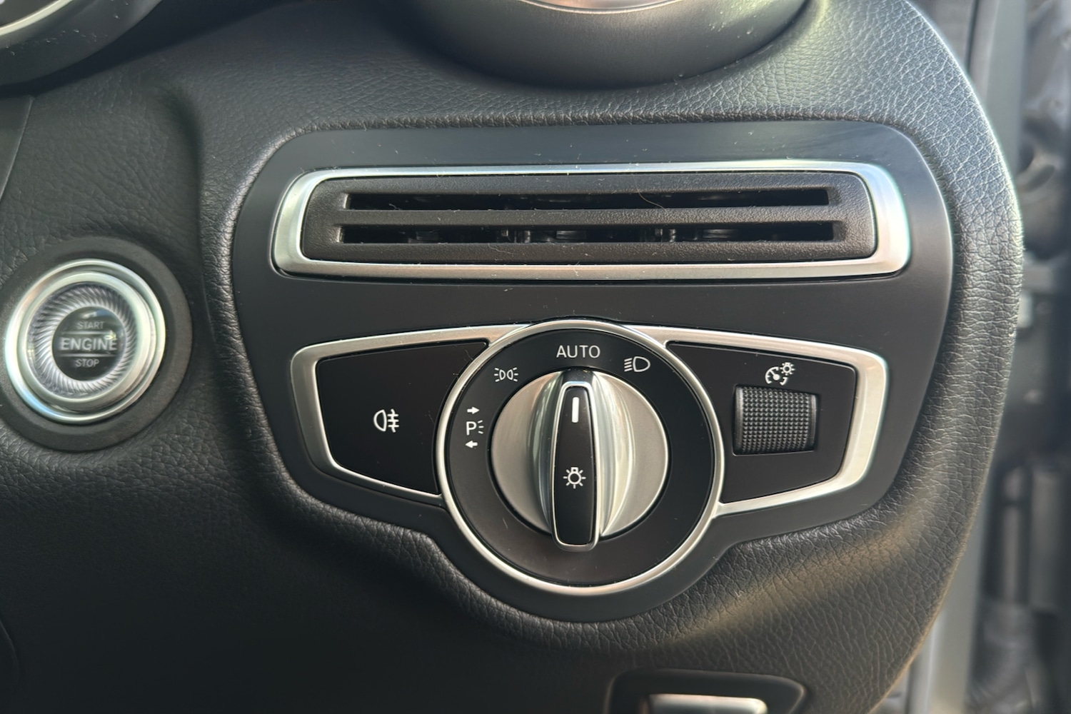 Used Mercedes-Benz C Class 2019 for sale - 77164515: Photo 34