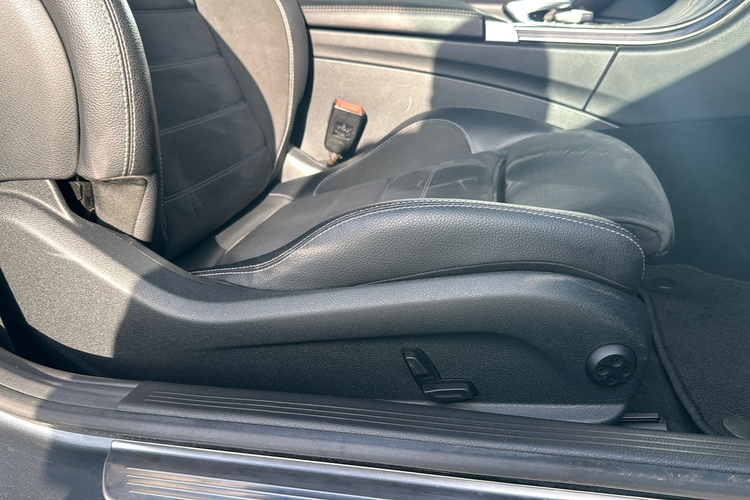 Used Mercedes-Benz C Class 2019 for sale - 77164515: Photo 37