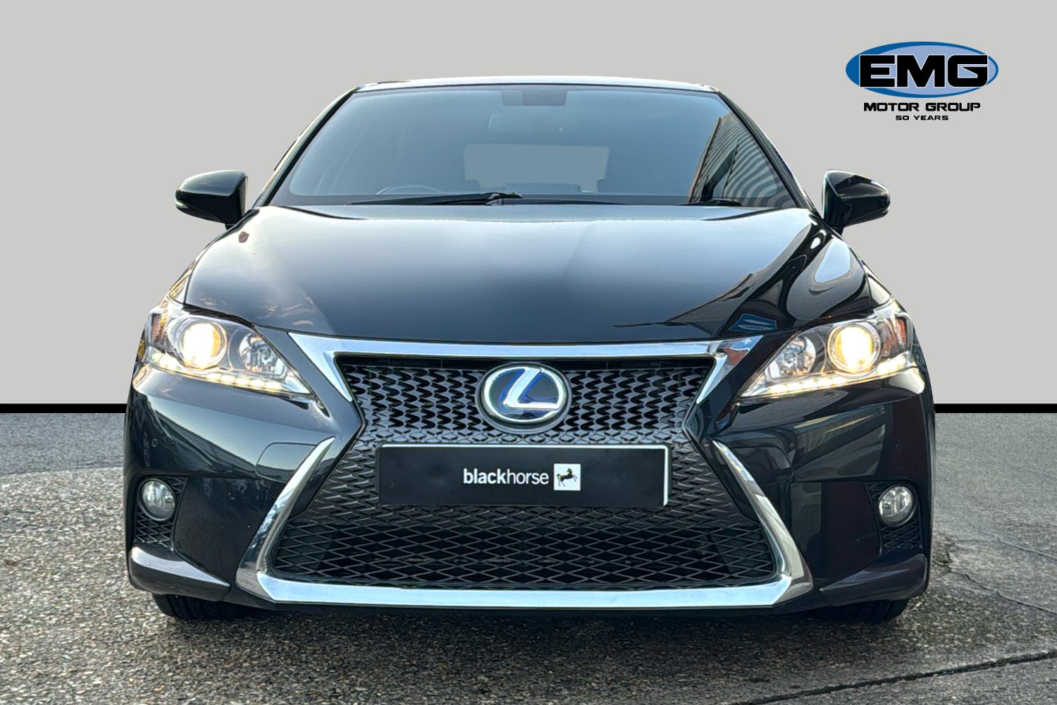 Used Lexus CT 2017 for sale - 76694100: Photo 2