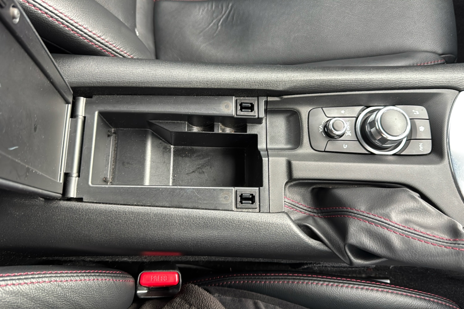 Used Mazda MX-5 RF 2017 for sale - 76340939: Photo 44