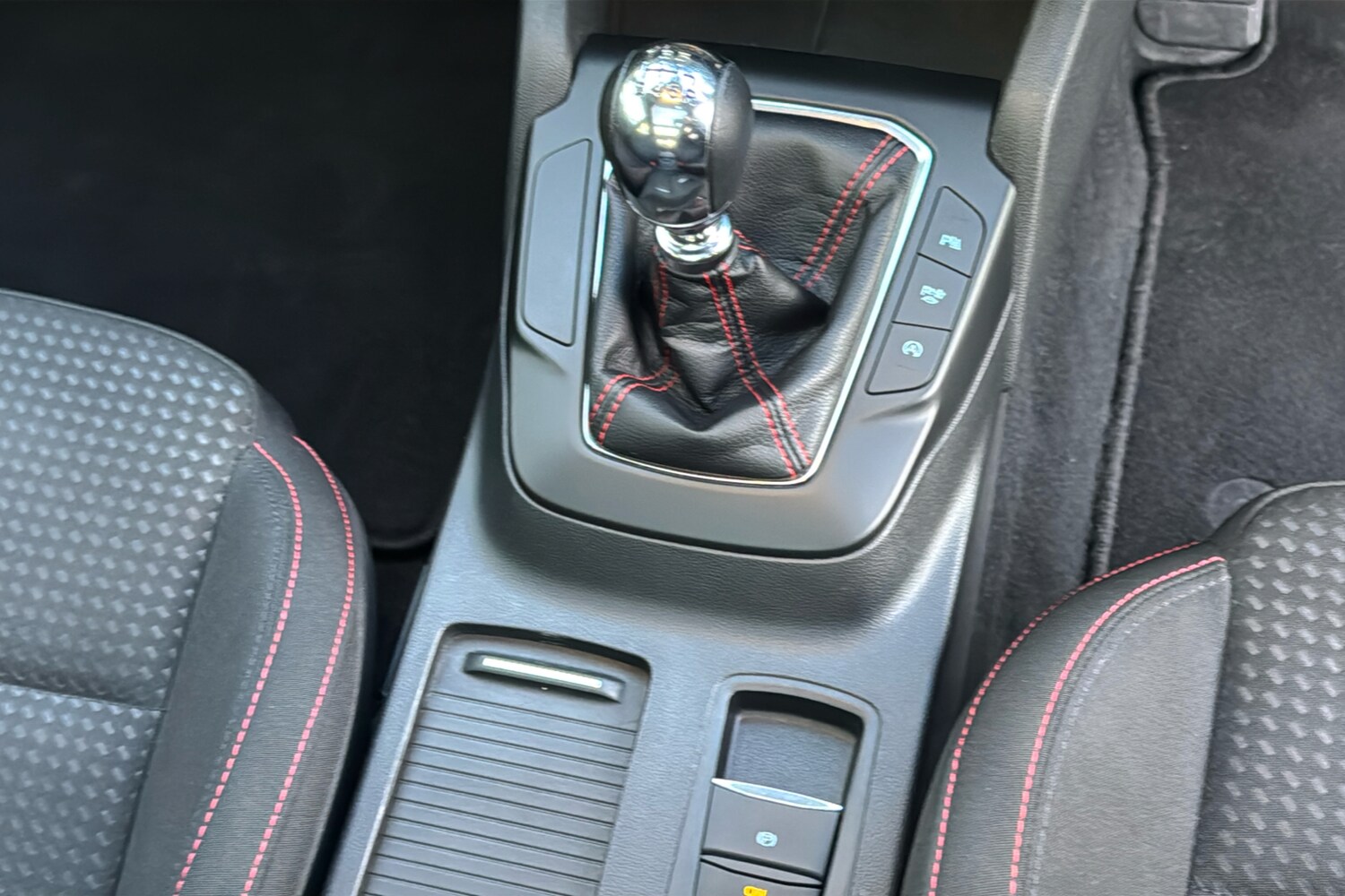 Used Ford Focus 2022 for sale - 76340943: Photo 13