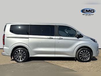 Used Ford E-Tourneo Custom 2025 for sale - 77862948: Photo
