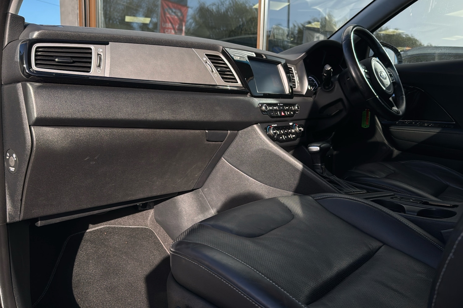 Used Kia Niro 2017 for sale - 76611048: Photo 11