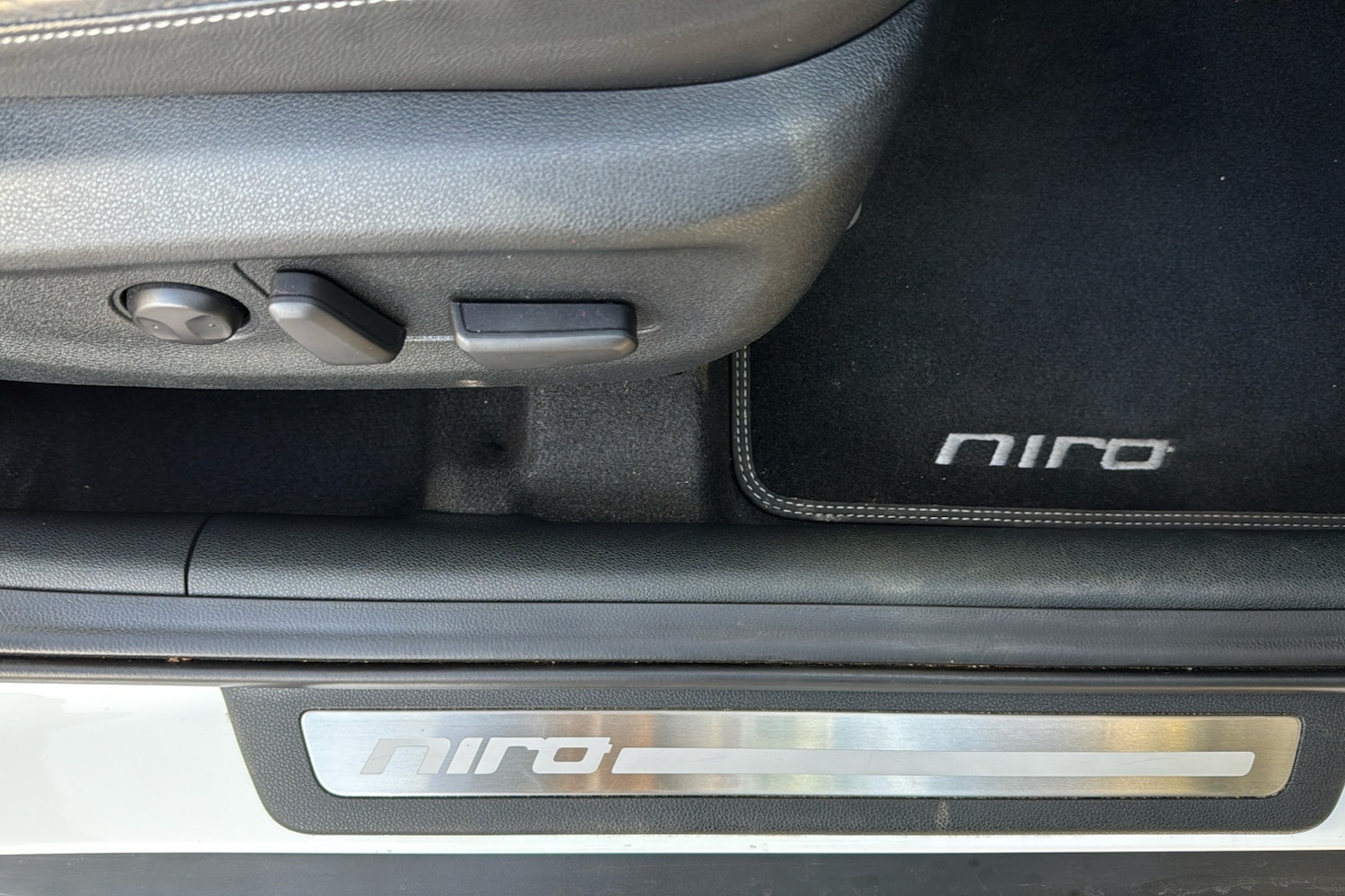 Used Kia Niro 2017 for sale - 76611048: Photo 31