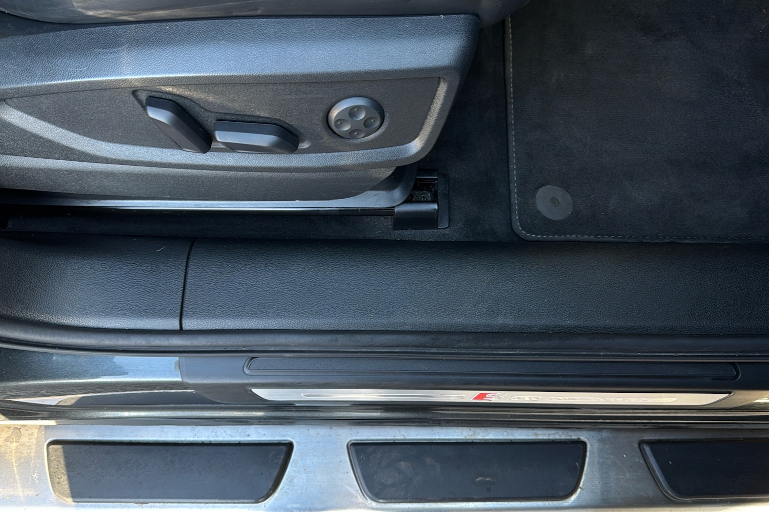 Used Audi SQ5 2018 for sale - 76598382: Photo 32