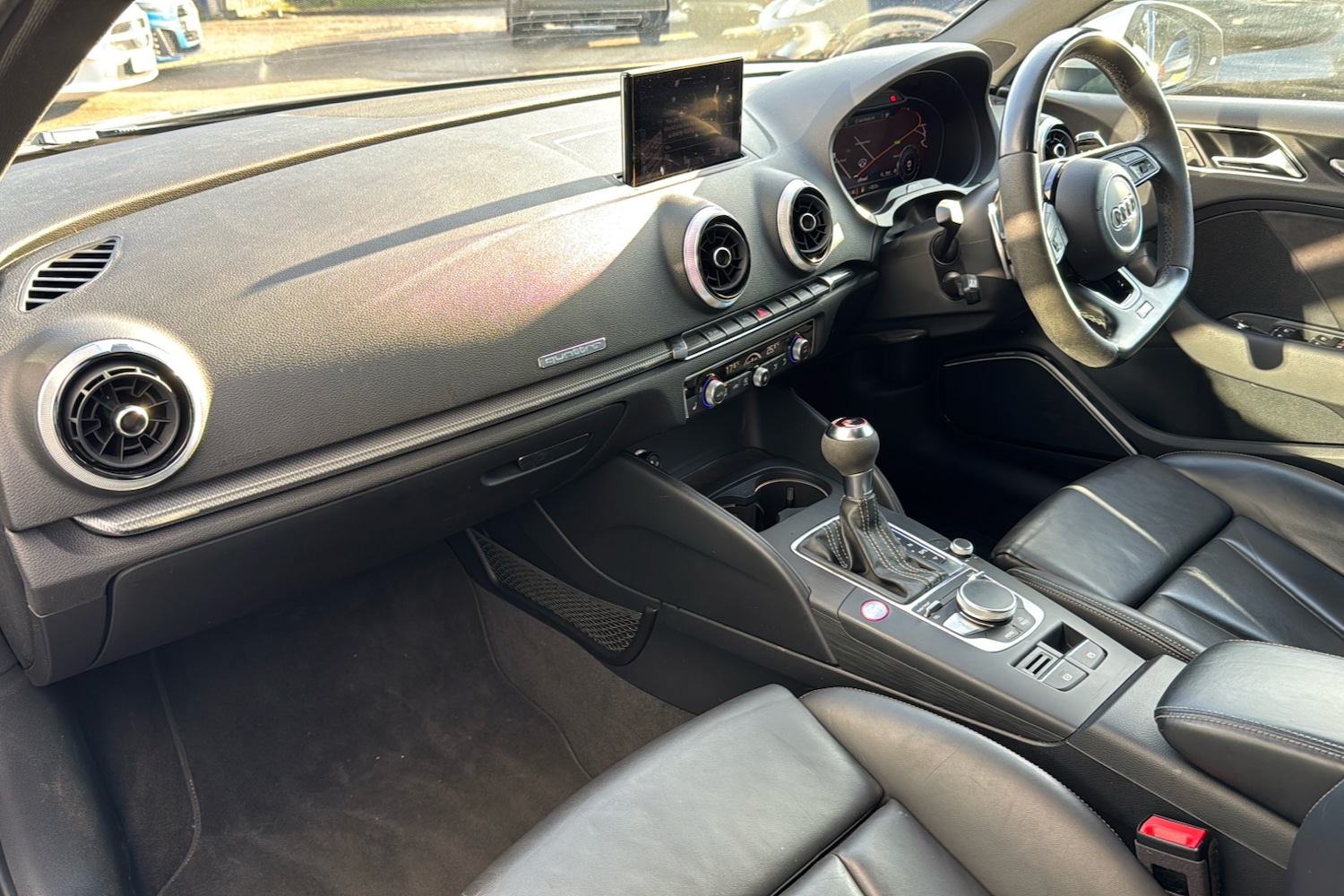 Used Audi RS3 2017 for sale - 76762880: Photo 11