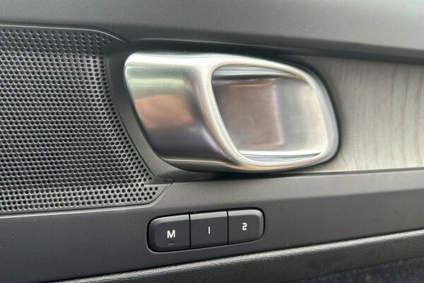 Used Volvo XC40 2021 for sale - 75313345: Photo 36