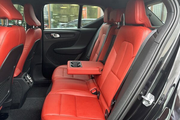Used Volvo XC40 2021 for sale - 75313345: Photo 45