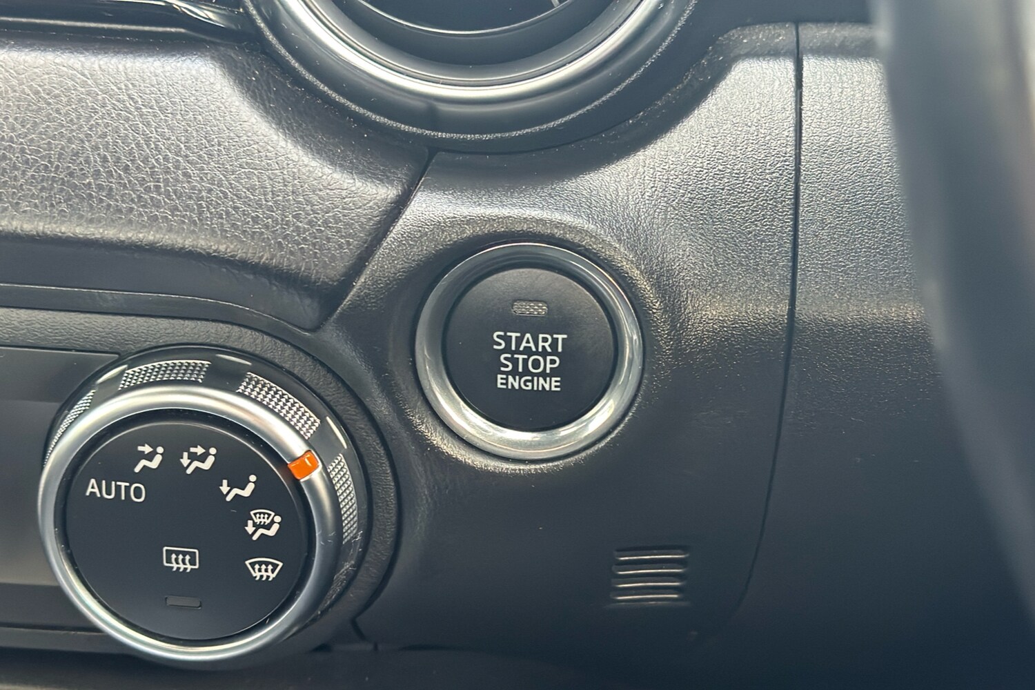 Used Mazda MX-5 2018 for sale - 77842670: Photo 23