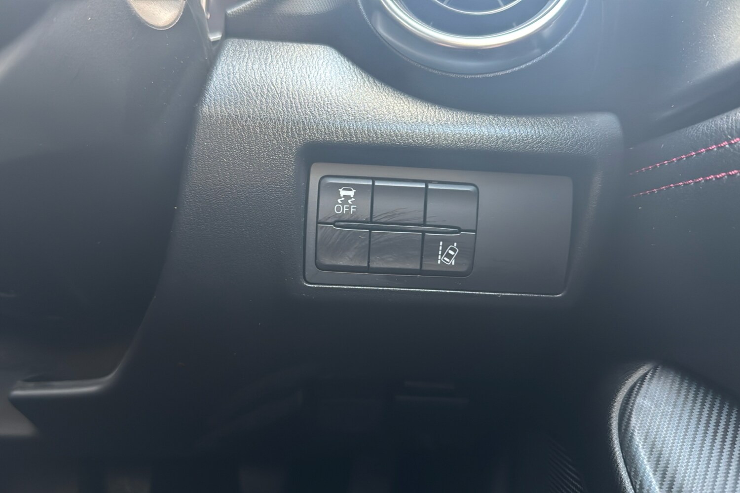 Used Mazda MX-5 2018 for sale - 77842670: Photo 37