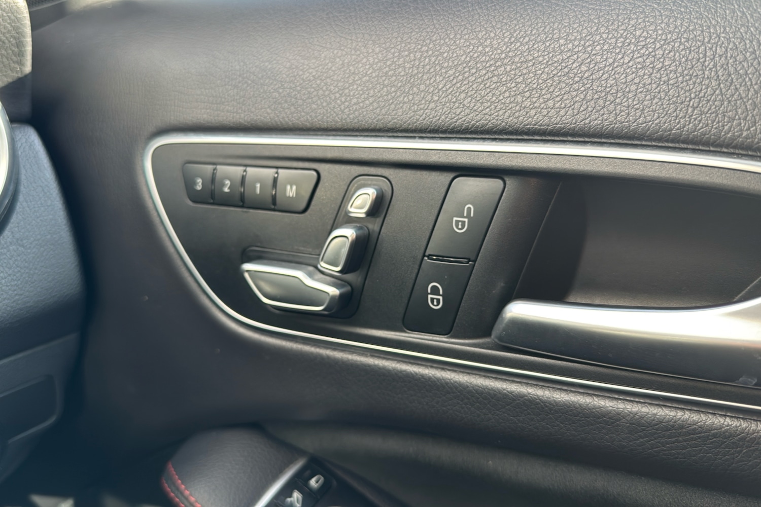 Used Mercedes-Benz GLA 2019 for sale - 77561159: Photo 42