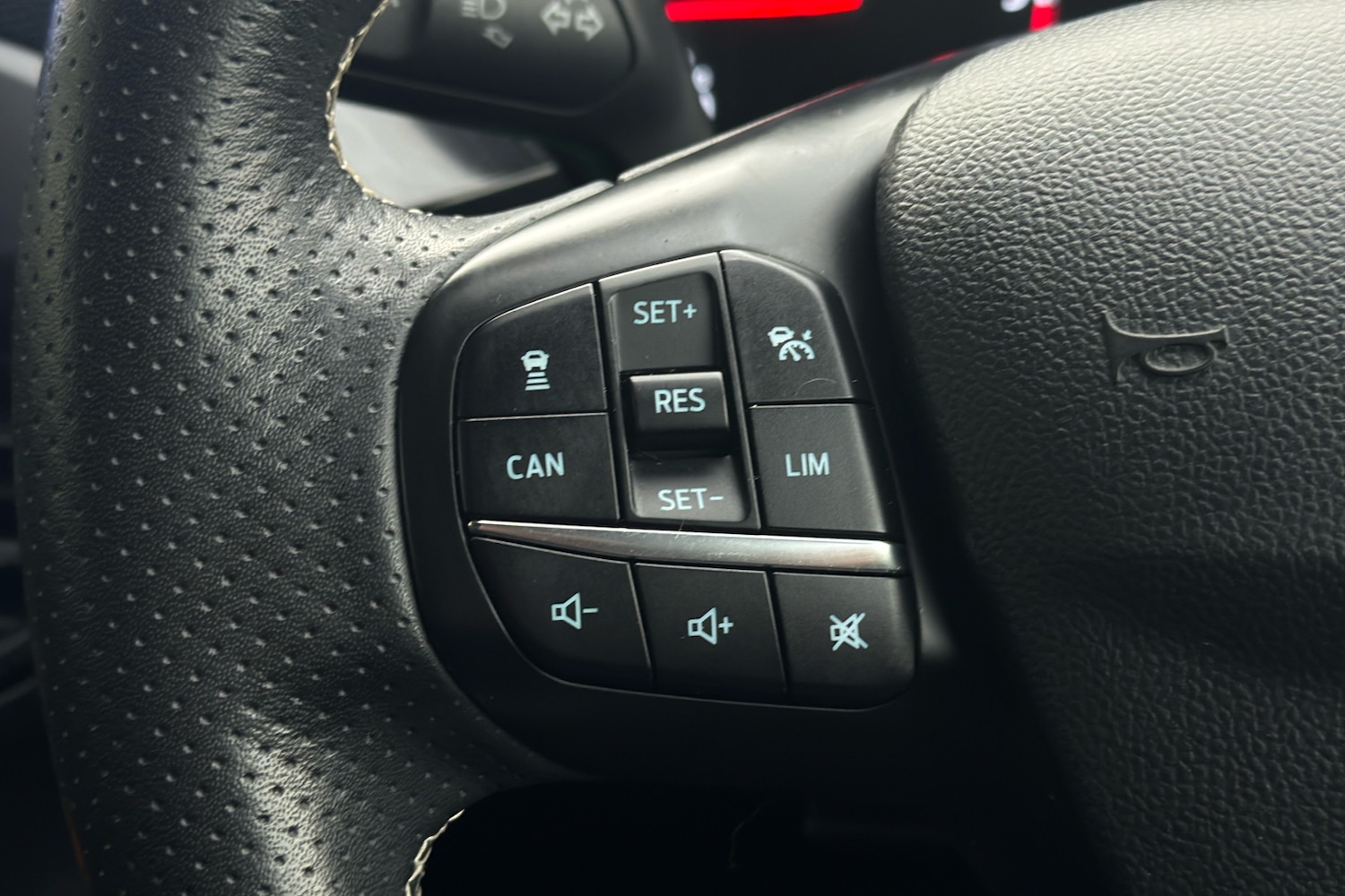 Used Ford Focus 2020 for sale - 76340930: Photo 17