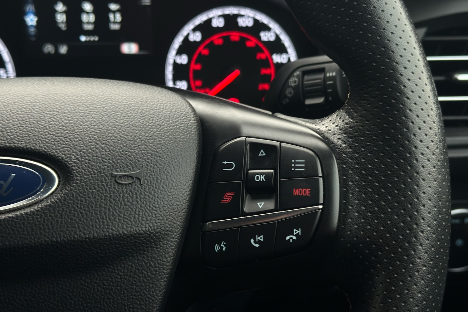 Used Ford Focus 2020 for sale - 76340930: Photo 18
