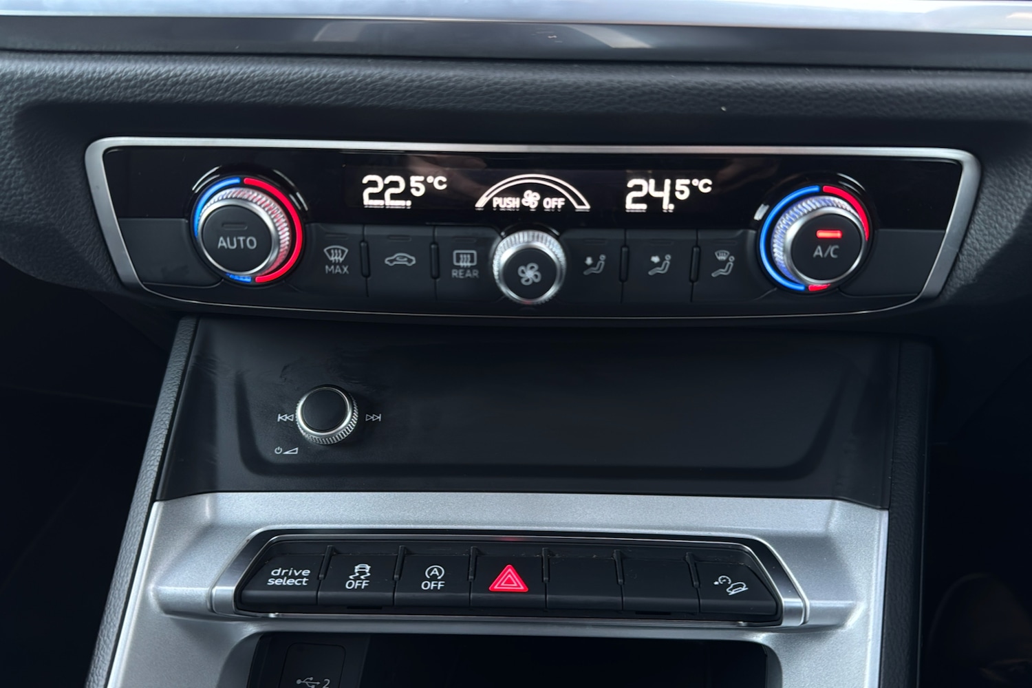 Used Audi Q3 2022 for sale - 77337426: Photo 16