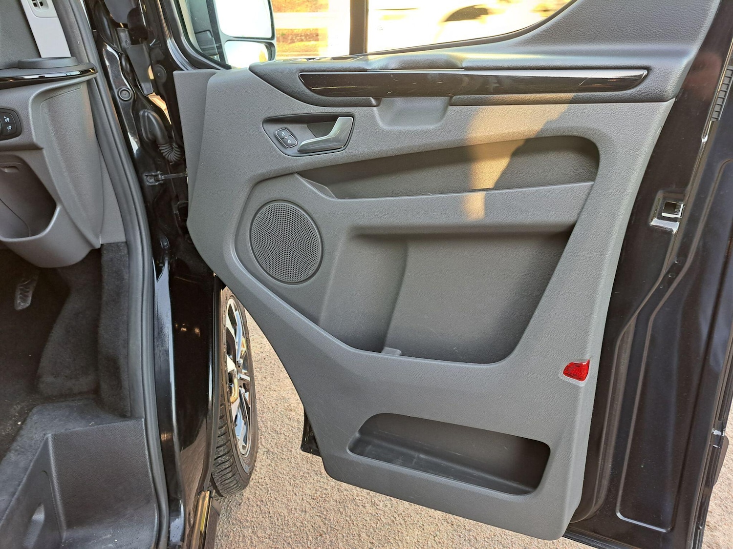 Used Ford Tourneo Custom 2021 for sale - 76735350: Photo 41