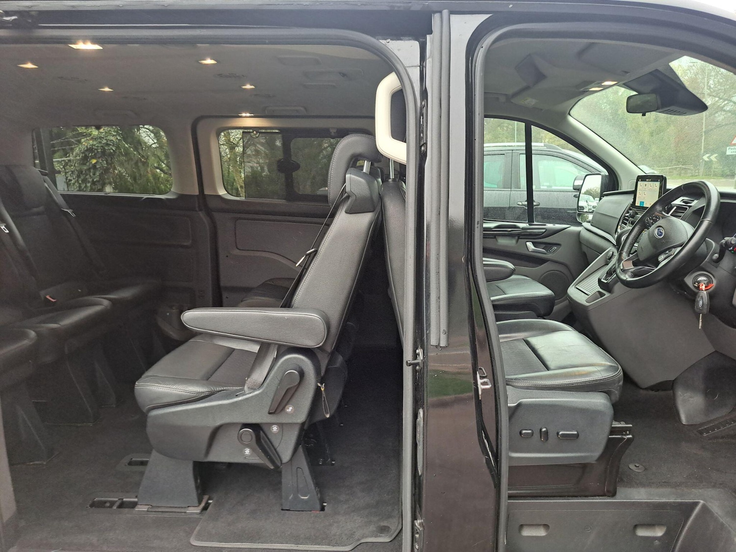 Used Ford Tourneo Custom 2021 for sale - 76735350: Photo 43