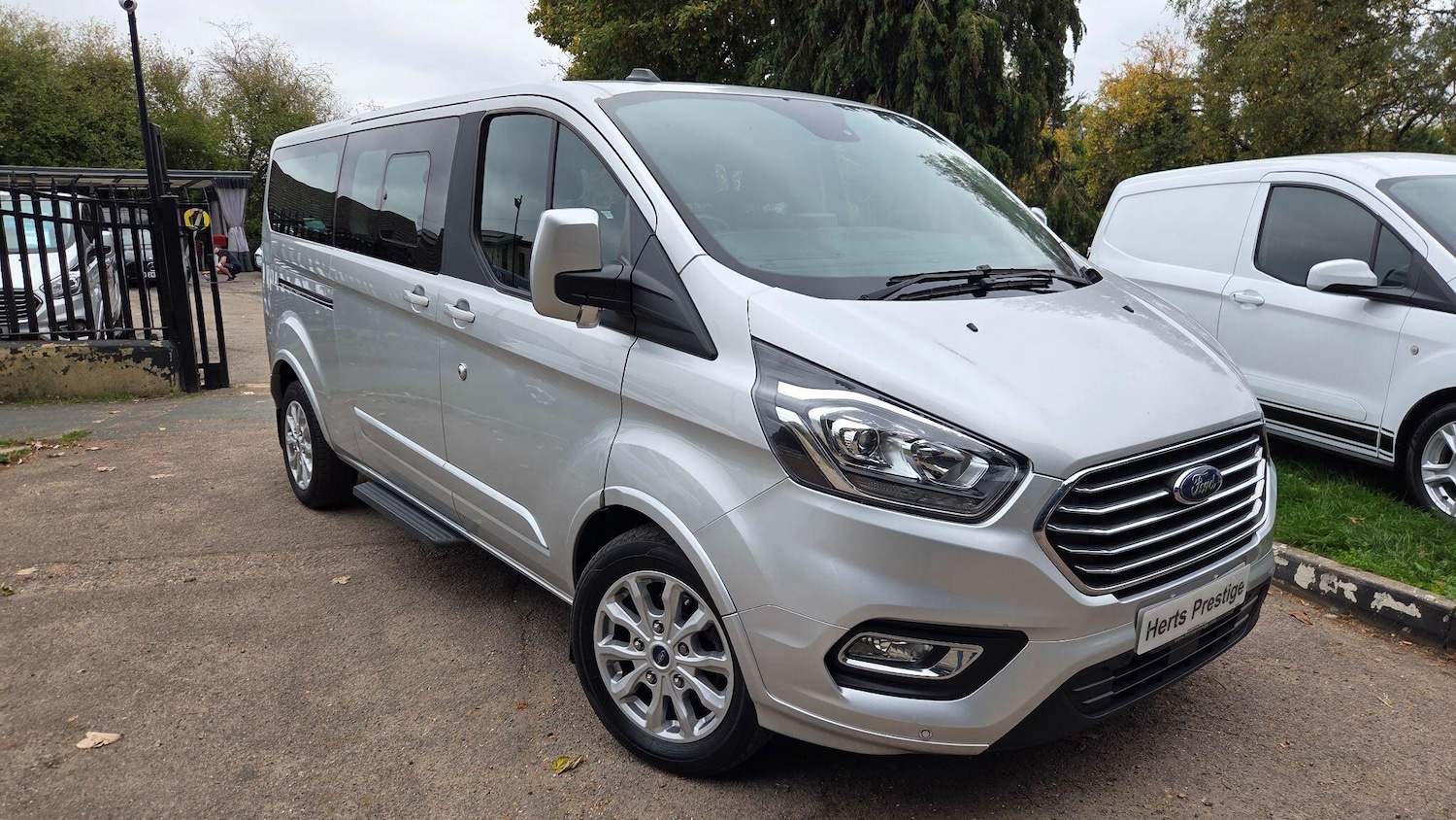 Used Ford Tourneo Custom 2022 for sale - 76765248: Photo 1