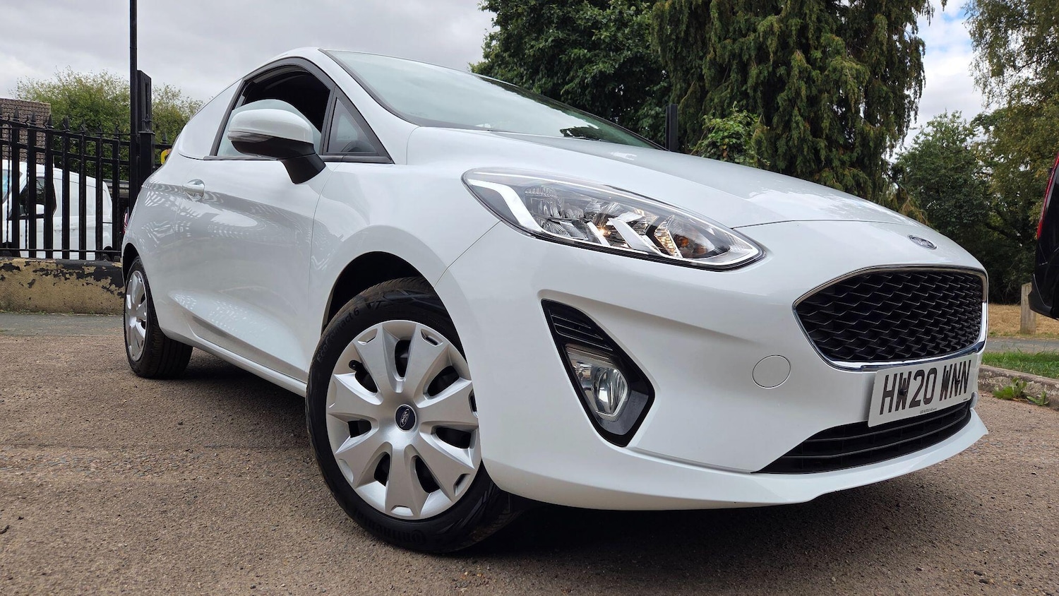 Used Ford Fiesta 2020 for sale - 78035201: Photo 4