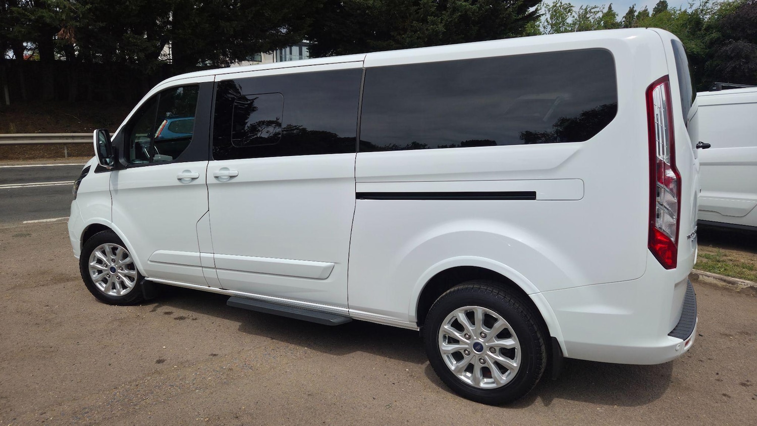 Used Ford Tourneo Custom 2022 for sale - 76781157: Photo 3