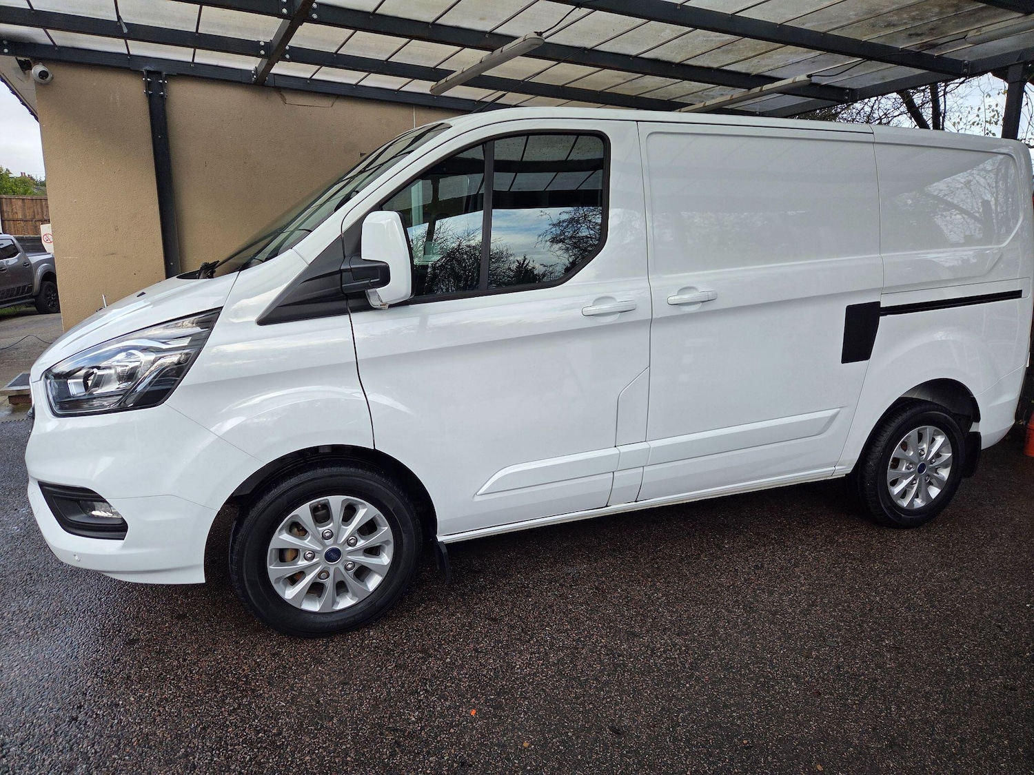 Used Ford Transit Custom 2022 for sale - 76765412: Photo 2