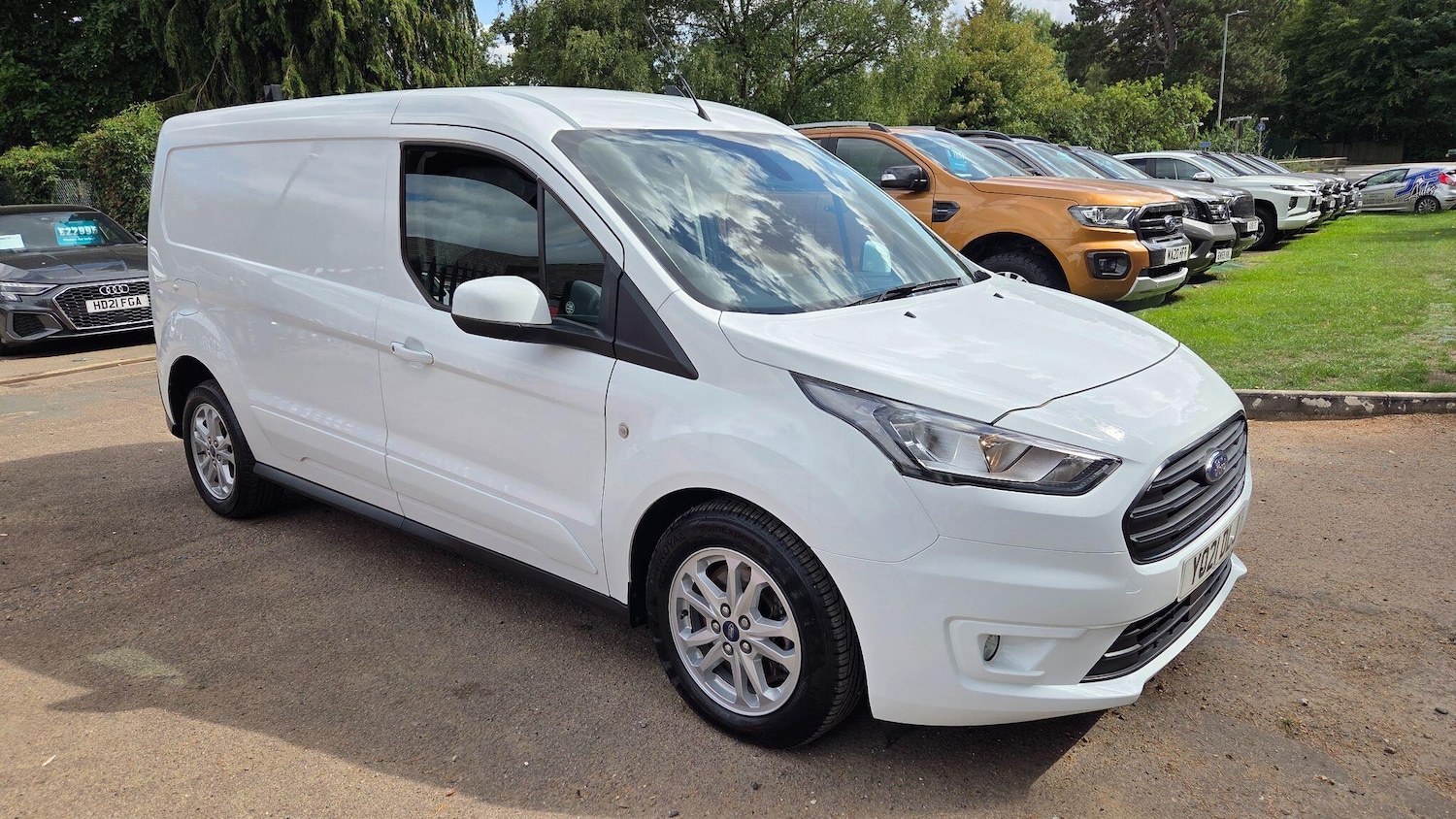 Used Ford Transit Connect 2021 for sale - 76735398: Photo 1