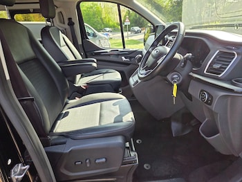 Used Ford Tourneo Custom 2019 for sale - 78361660: Photo