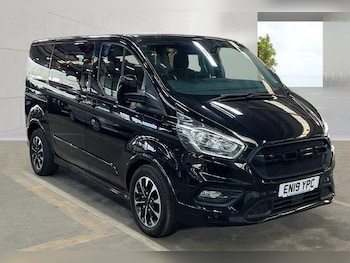 Used Ford Tourneo Custom 2019 for sale - 78230664: Photo