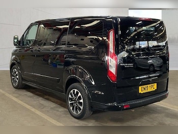 Used Ford Tourneo Custom 2019 for sale - 78230664: Photo