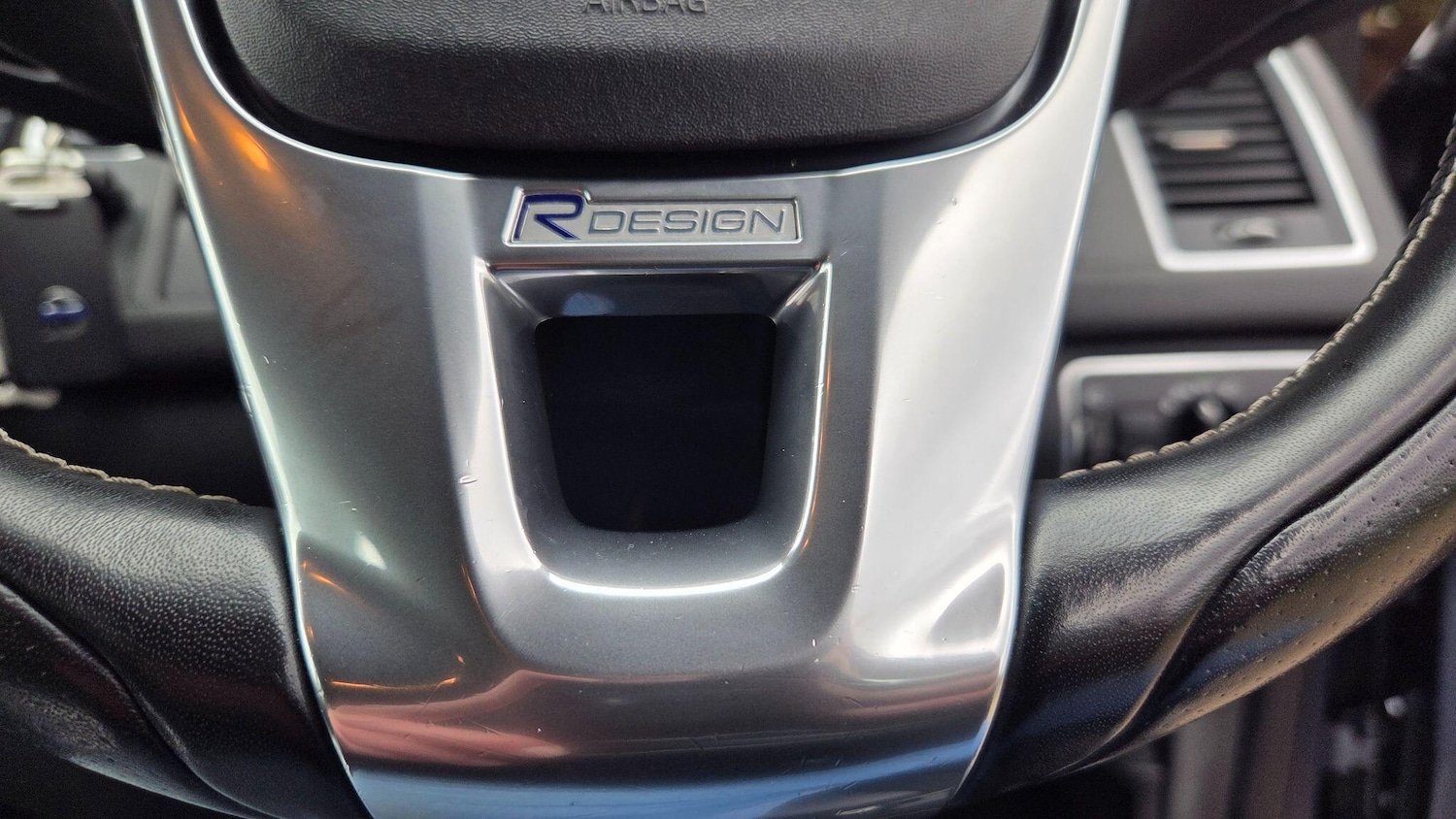 Used Volvo XC60 for sale - 76735088: Photo 19