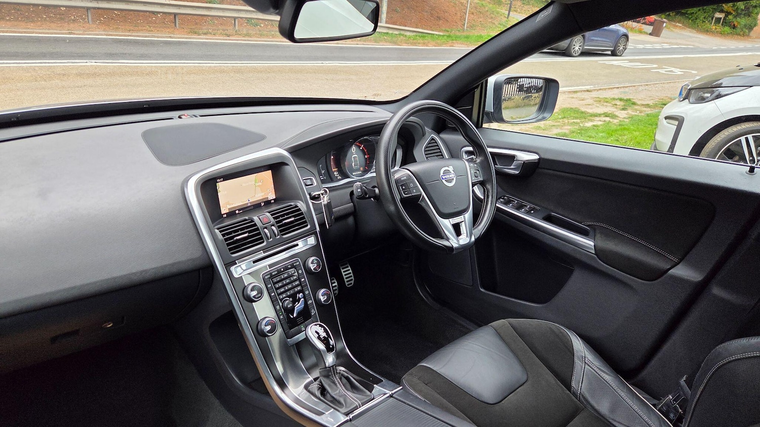 Used Volvo XC60 for sale - 76735088: Photo 30