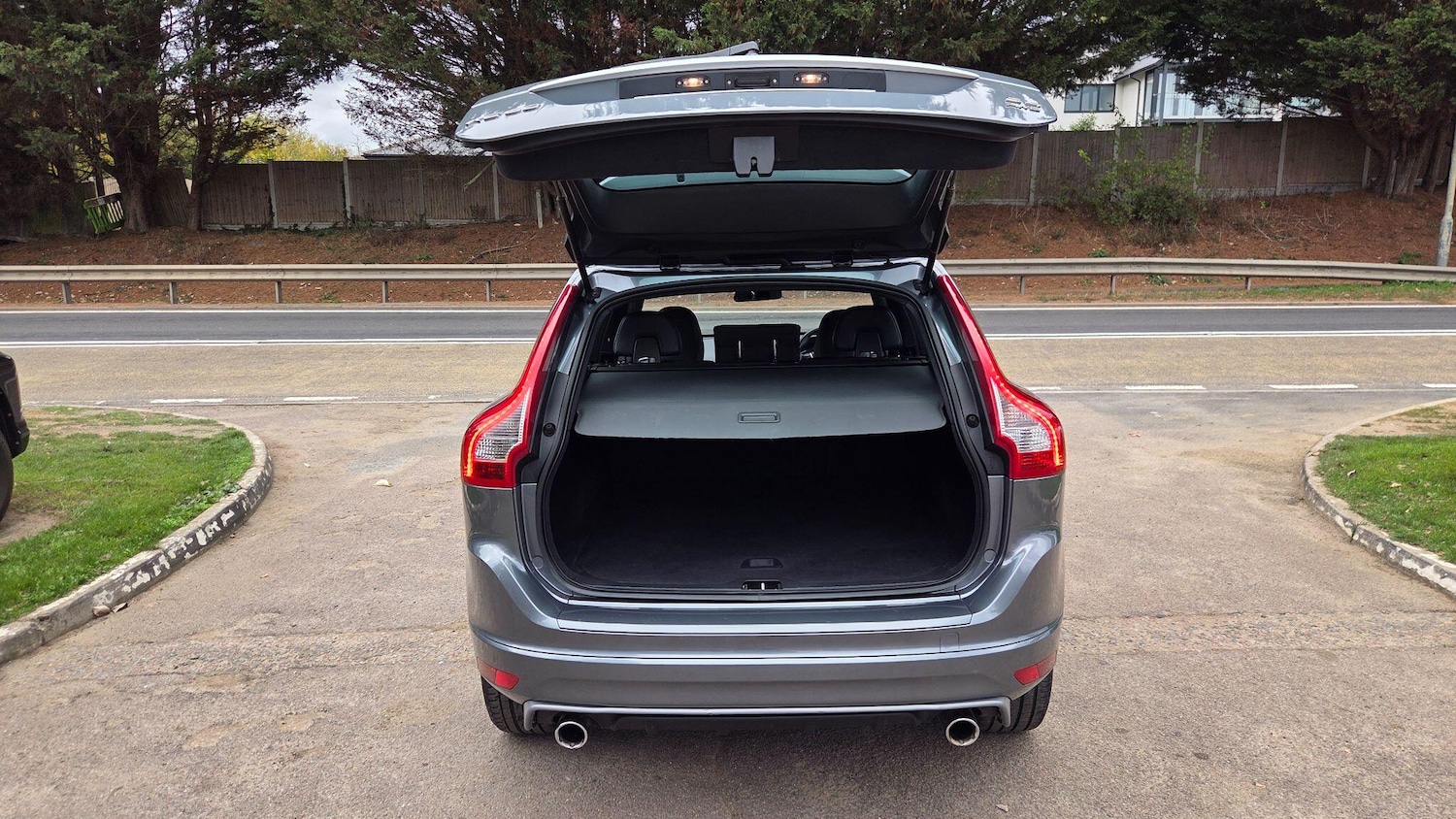 Used Volvo XC60 for sale - 76735088: Photo 31