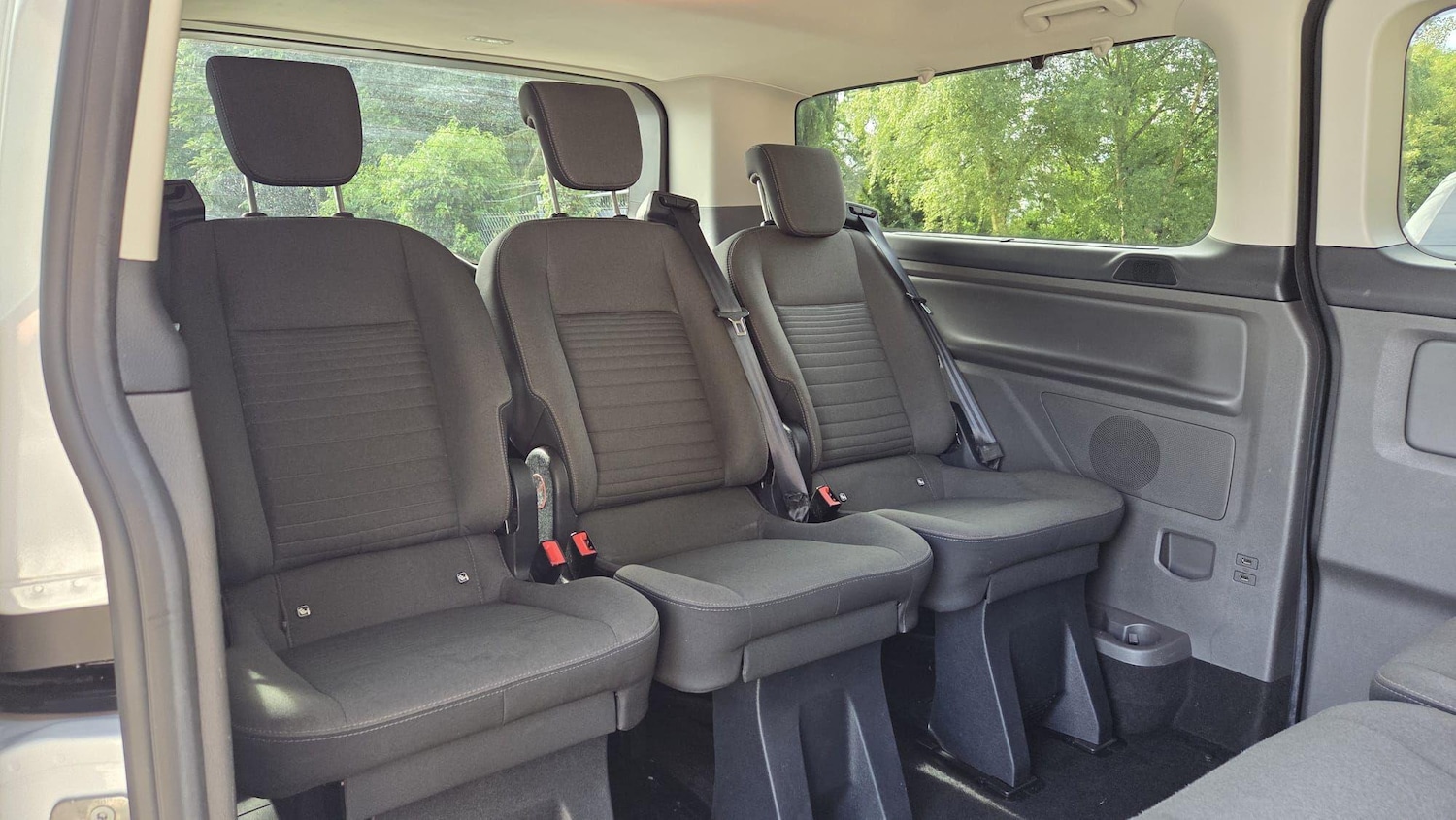 Used Ford Tourneo Custom for sale - 76735394: Photo 2