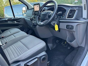 Used Ford Tourneo Custom 2019 for sale - 78363875: Photo